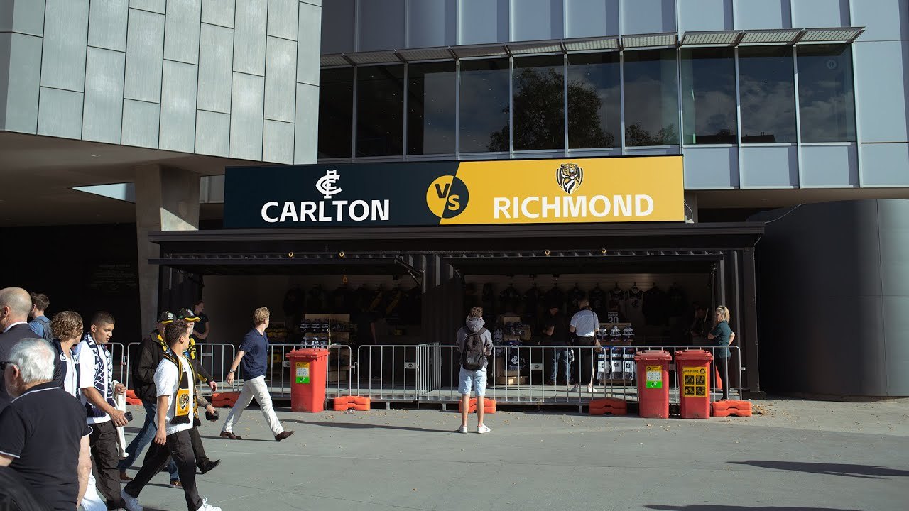 TINNOX LED signage at a Carlton versus Richmond match